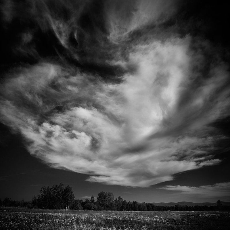пейзаж, природа, облако, вихрь, чб, черно-белое, поле, квадрат, красноярск, сибирь @ фото превью