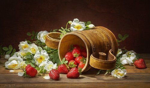 С ароматом цветущего шиповника и клубникой