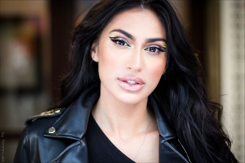 girl,woman,eyes,beauty,portrait,fashion,light,девушка,портрет,свет, глаза Lina фото превью