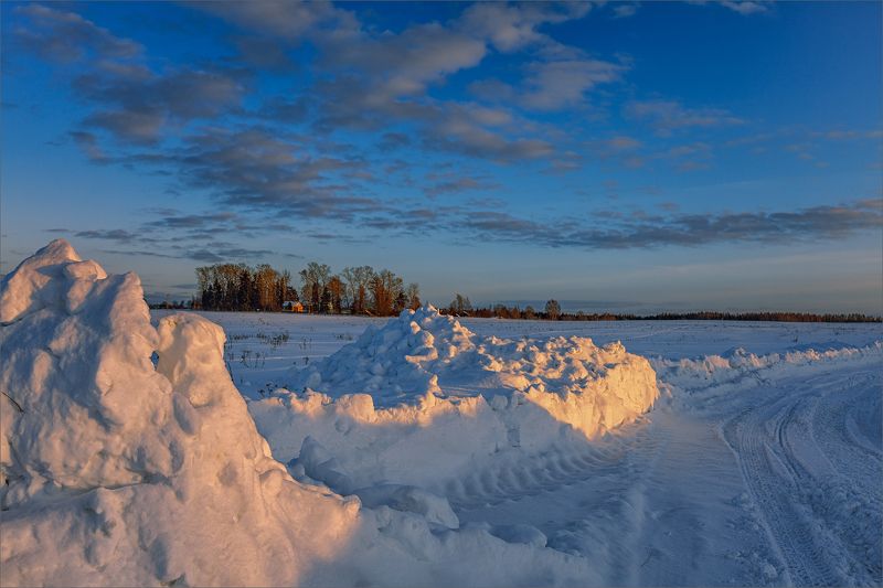 пейзаж, зима, вечер, деревня, свет, цвет, александр никитинский Вечерняя, деревенская... фото превью