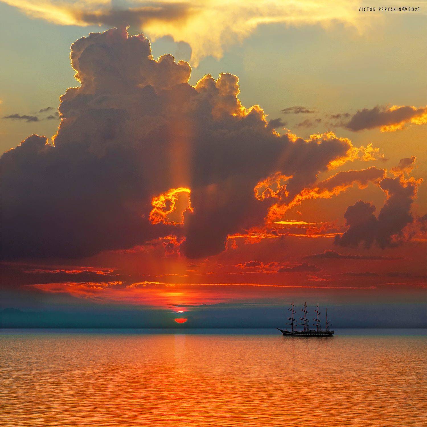 , Виктор Перякин