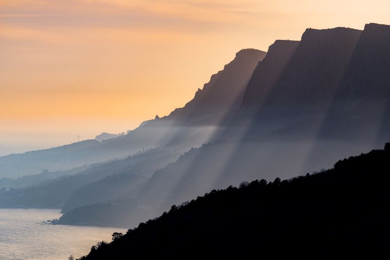 крым горы  Крымские горы в апреле фото превью