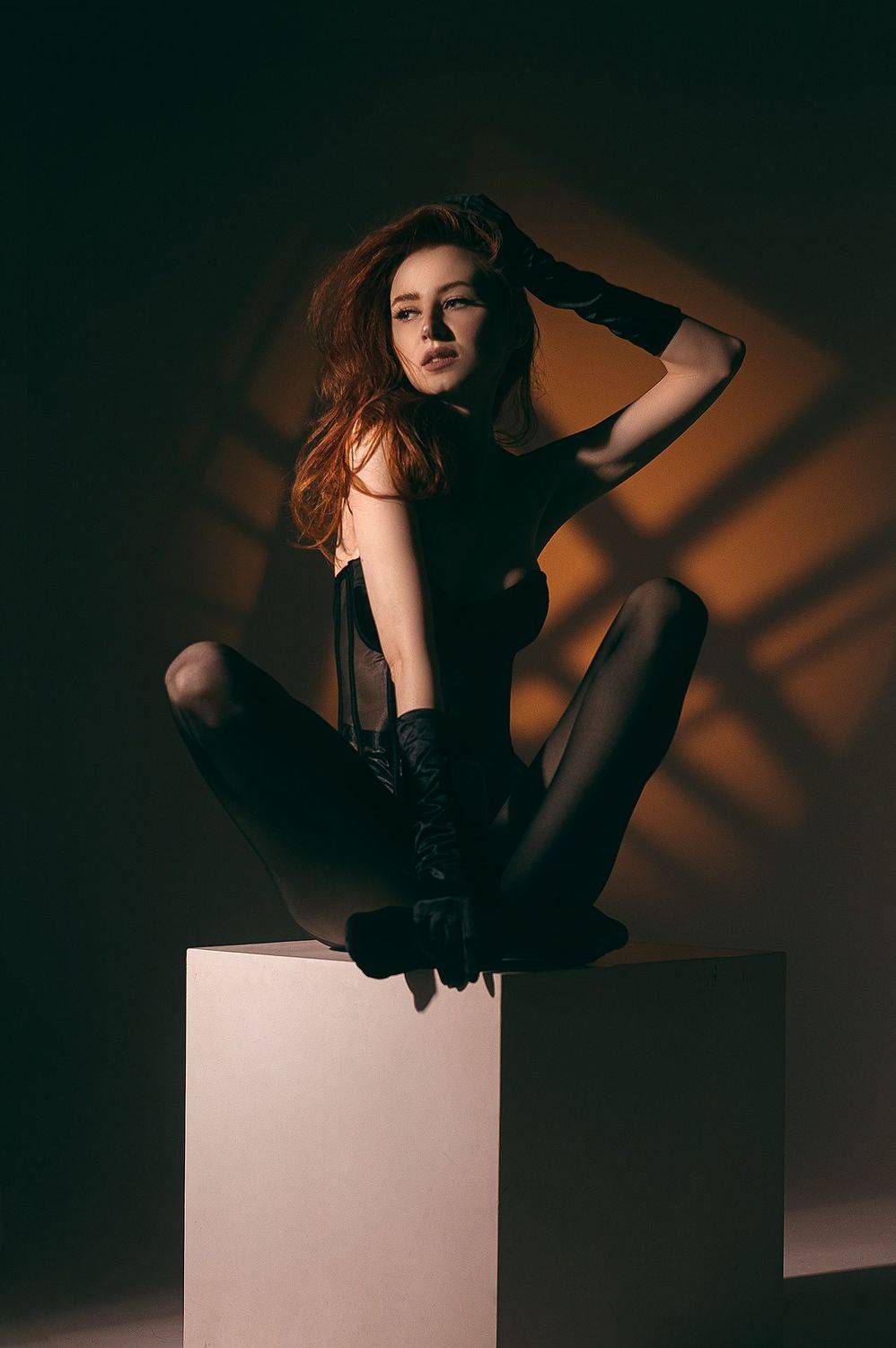 , Мирон Макс