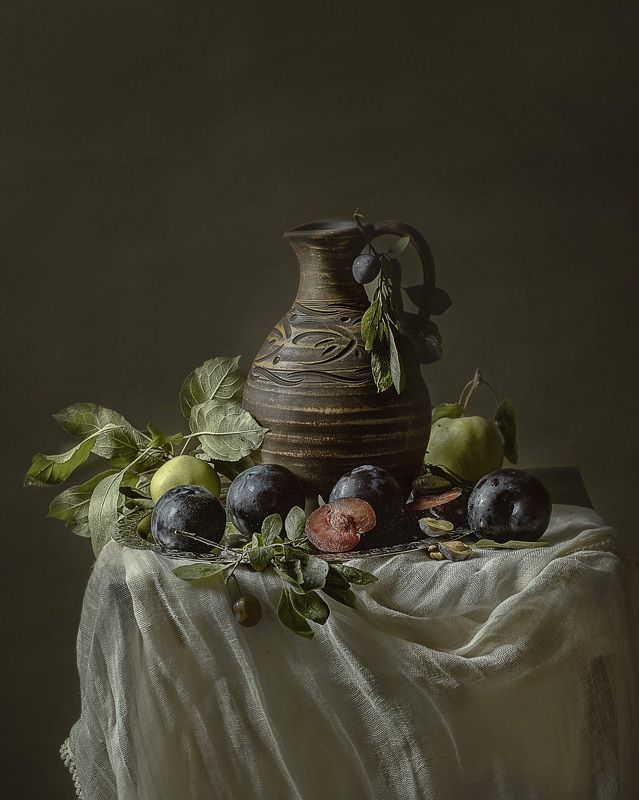 кувшин и фрукты фото превью