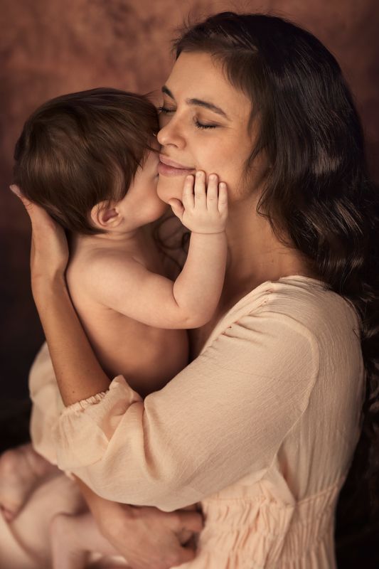 семейная фотография, мама, мама и малыш, детская фотография, мама фото превью