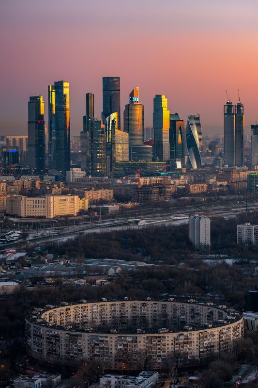 Рассвет над Москвой фото превью
