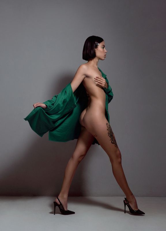 Walking фото превью