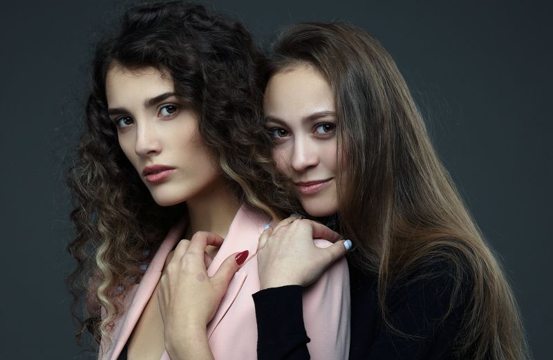 девушки, модель, подруга, друг, дуэт, красивая, молодая, стиль, взгляд, любовь, портрет Подруги фото превью