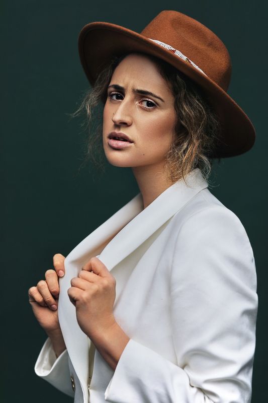 #girl #studio #portrait Andrea фото превью