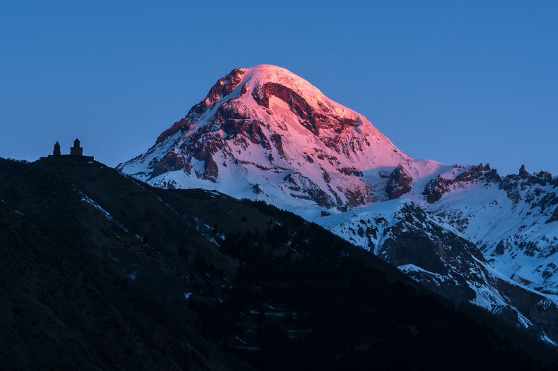 грузия, казбек, степанцминда, горы Казбеги фото превью