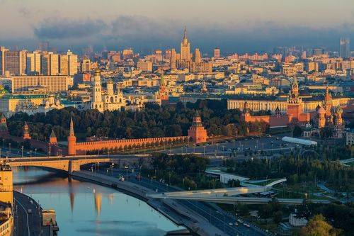 Утро над Москвой