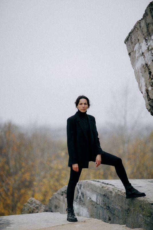 woman, autumn, fog  Rita фото превью