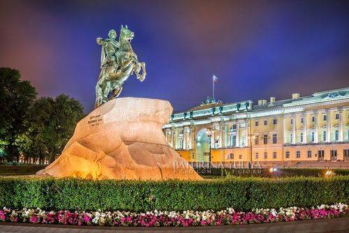 Медный Всадник Петр Первый