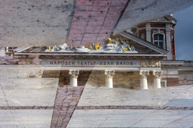 Mirror in pudlle фото превью