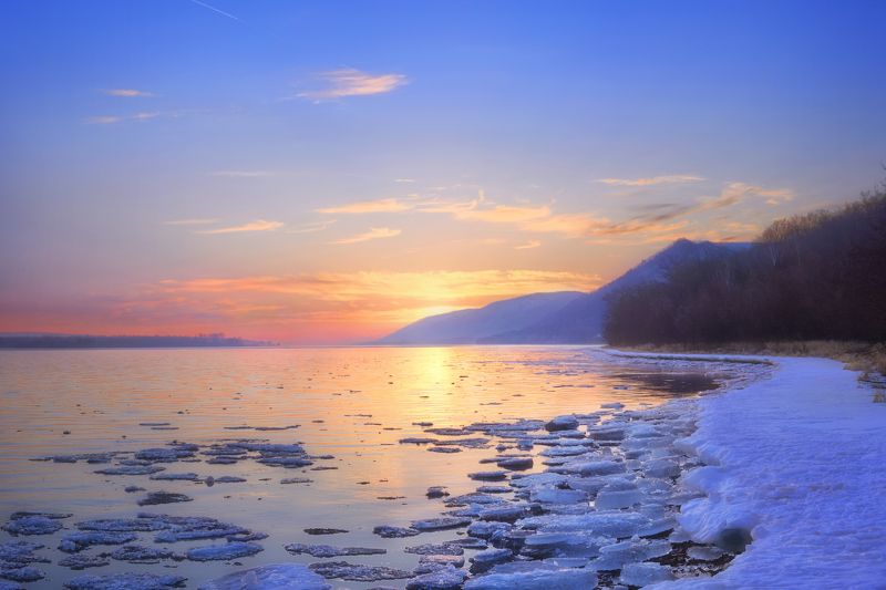 Весной на реке. фото превью