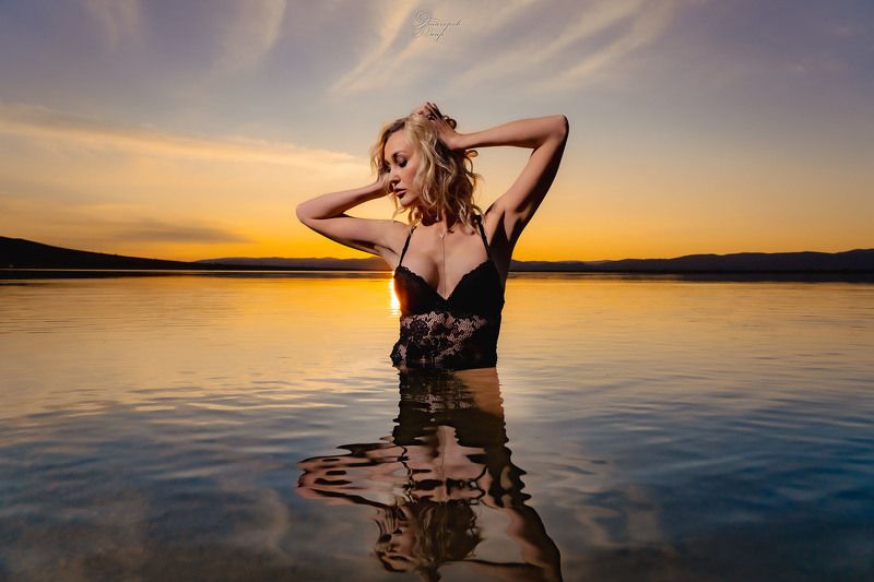 закат портрет девушка  фото превью