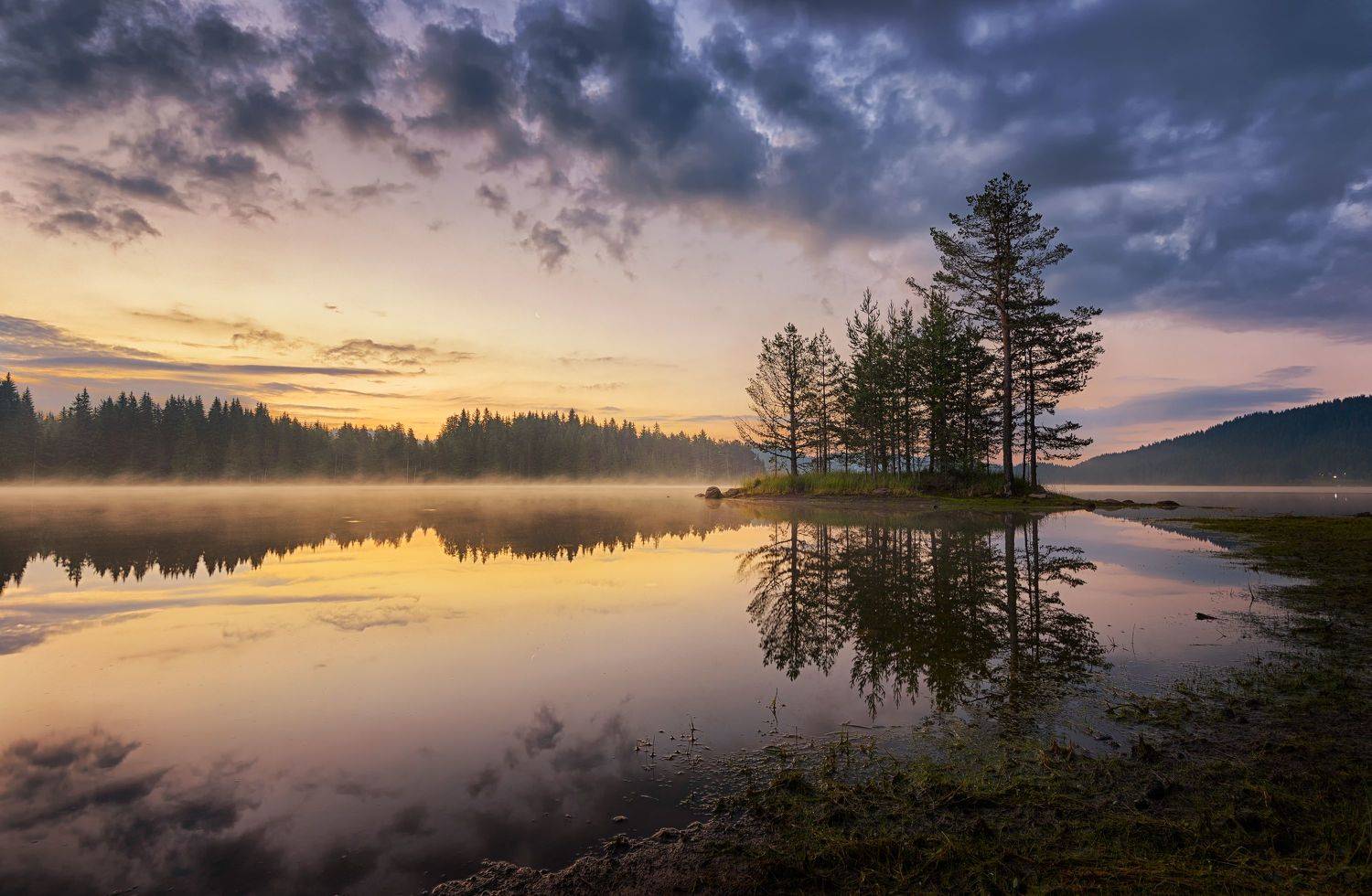 болгария, озеро, река, водоем, утро, вечер, закат, восход, лес, природа, широкая поляна, островок, природный парк, bulgaria, lake, river, pond, sunset, sunrise, forest, morning, evening, wood, national park, Эрнест Вахеди