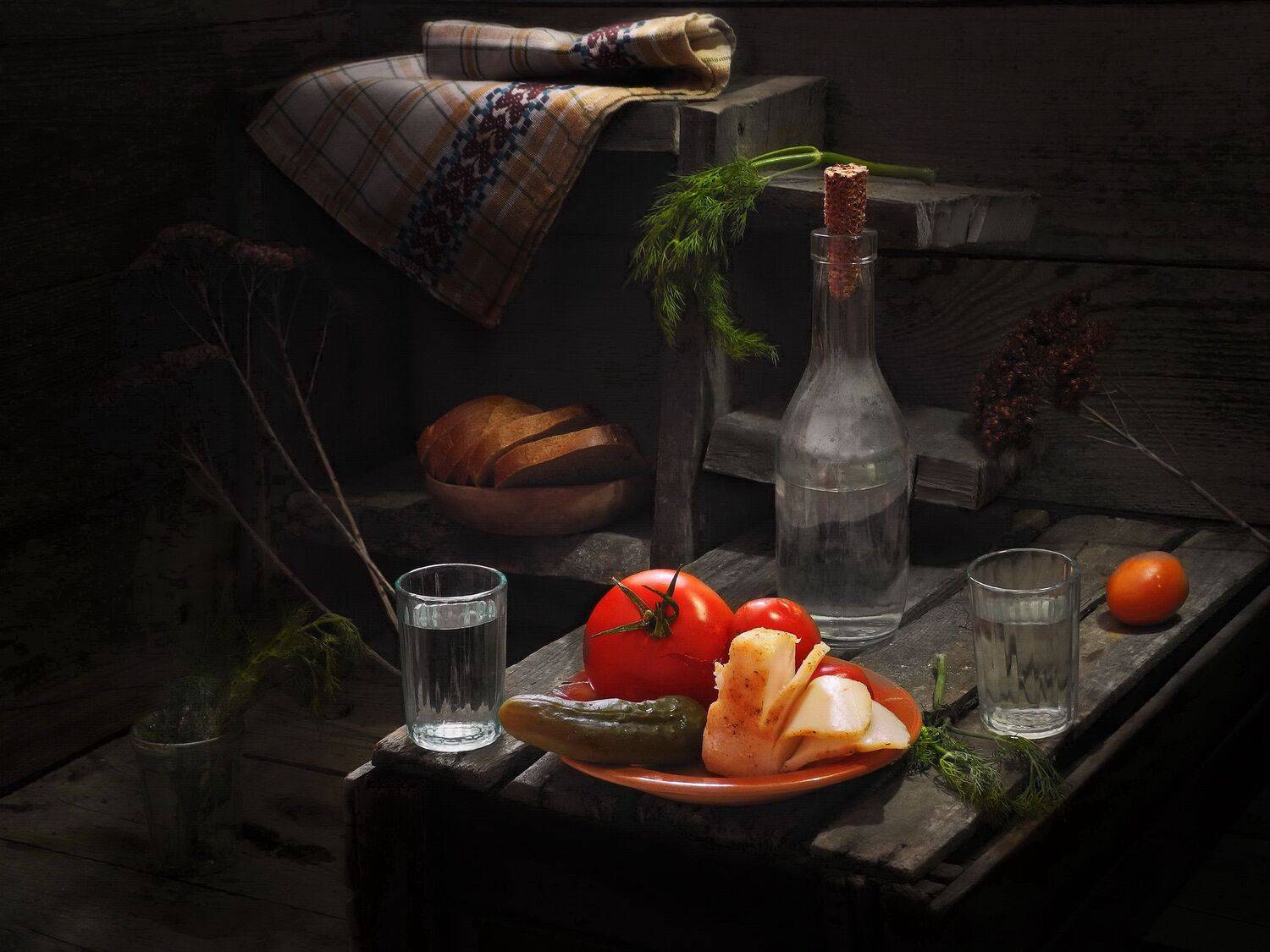 еда, водка, сало, помидор, огурец, хлеб, укроп,, Сергей Фунтовой