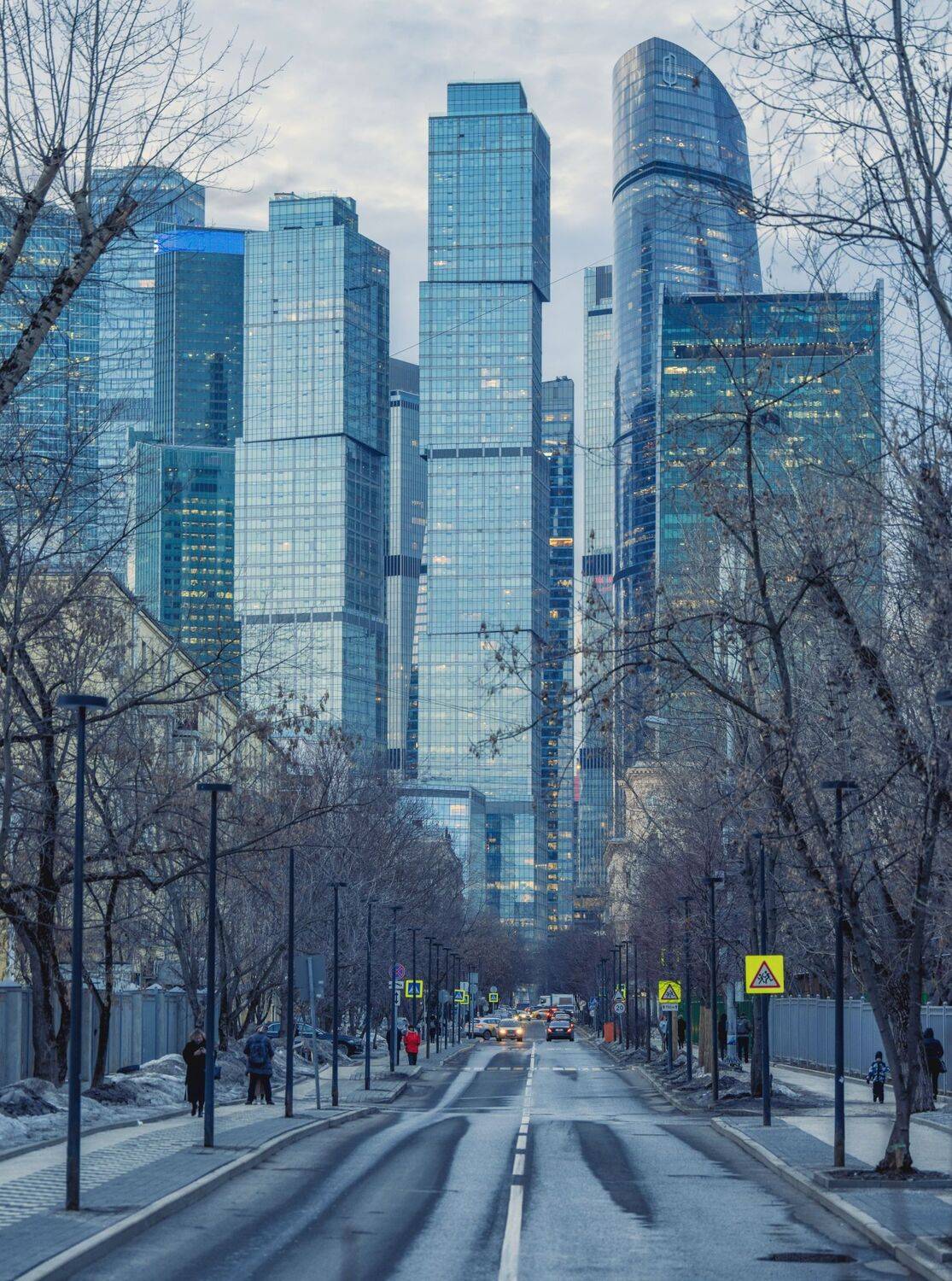 , Дэм Константин