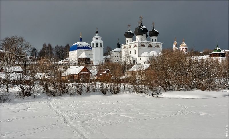 весна, вятка, успенский, трифонов, мужской, монастырь, А на том берегу фото превью