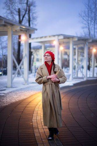 В свете фонарей