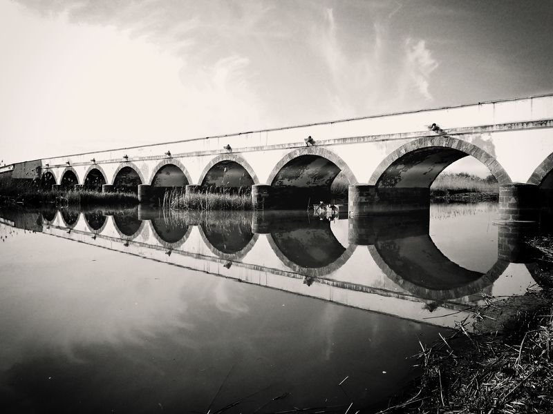 Nine hole bridge фото превью