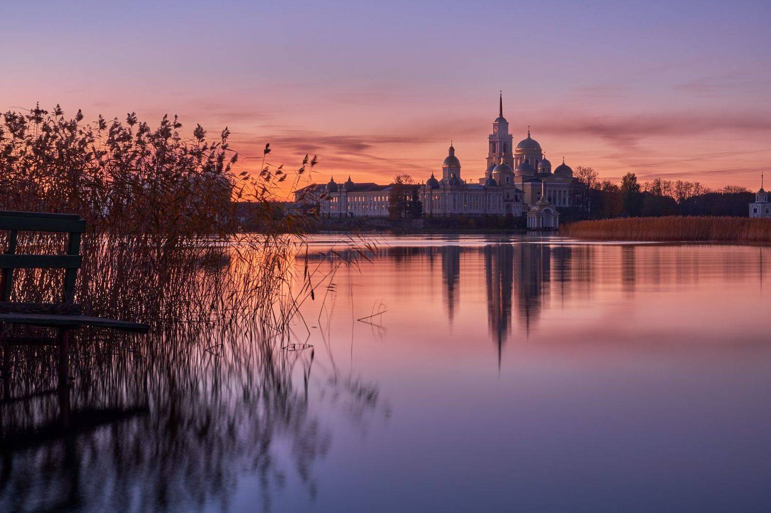 селигер,закат,нило-столобенская пустынь,озеро,осень,монастырь,архитектура,храм,длинная выдержка, Горшков Игорь