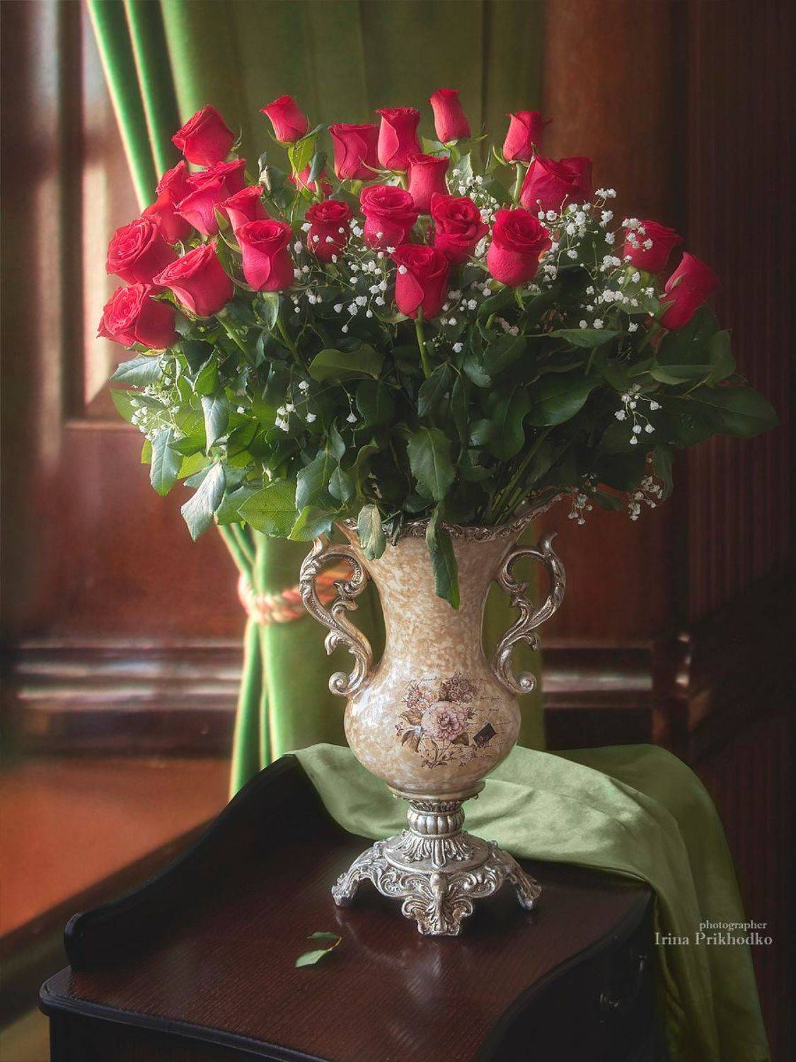 натюрморт, цветы, букеты, красные розы, цветы, интерьер, Приходько Ирина