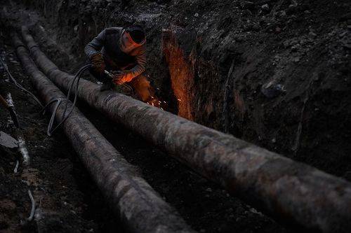 Как Москва восстанавливает Донецк