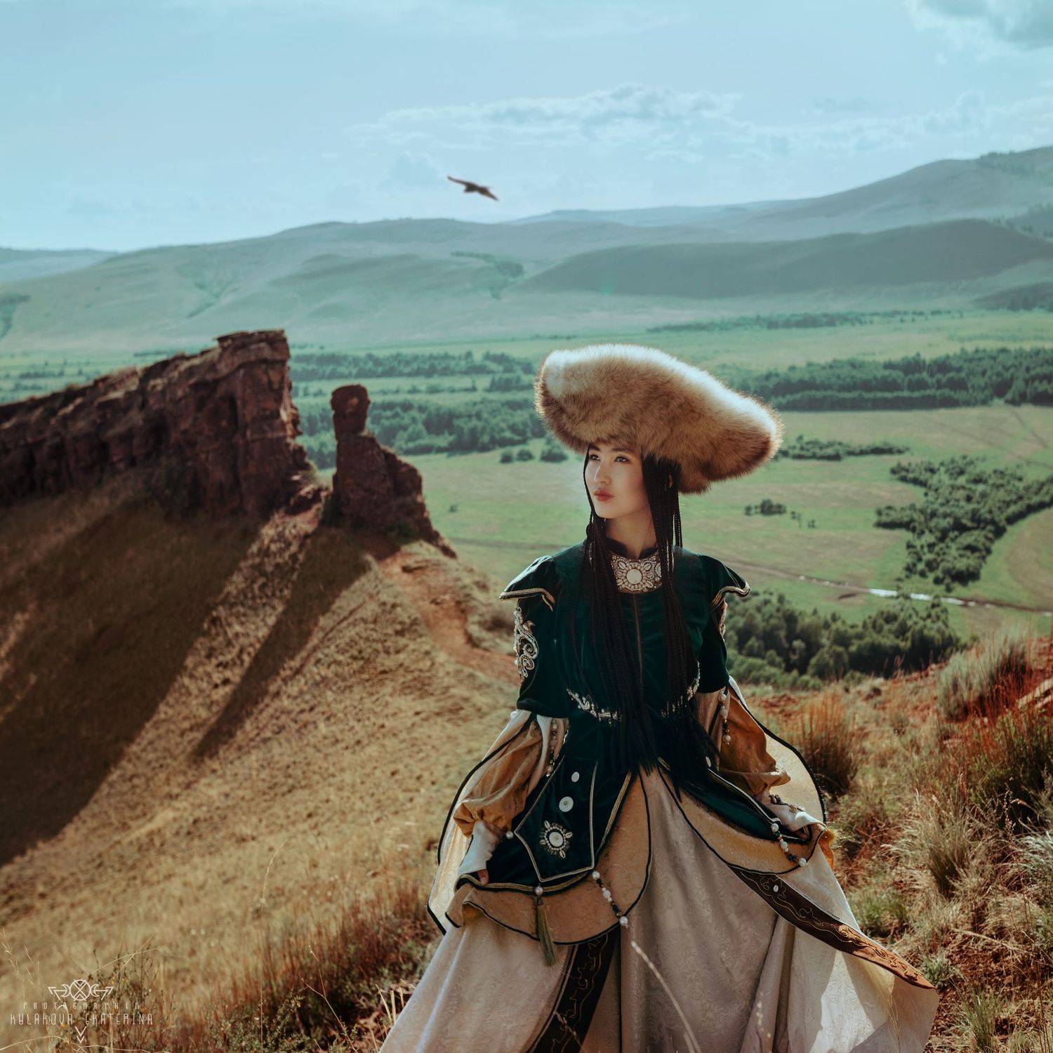 хакасия, сундуки, горы, девушка, народы, народный костюм, традиционный, traditional, mountains, national, Кулакова Екатерина