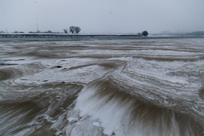 снег, пейзаж, снегопад Снег и песок фото превью