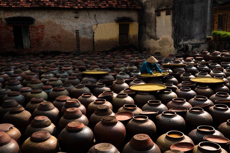 Making Vietnamese Traditional Soy Sauce фото превью
