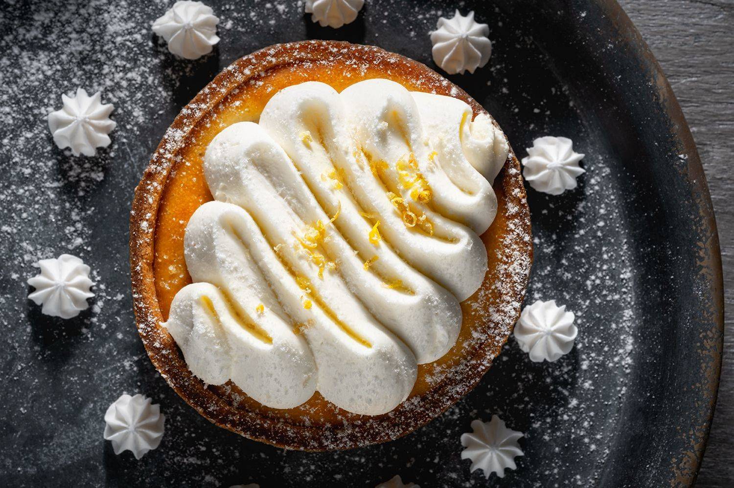 cake, dessert, food, sweet, cream, tasty, delicious, white, background, whipped, baked, plate, pastry, icing, pie, slice, topping, closeup, fresh, snack, view, milk, homemade, sugar, birthday, table, horizontal, party, soft, swirl, rustic, twirl, dairy, r, Попова Наталия