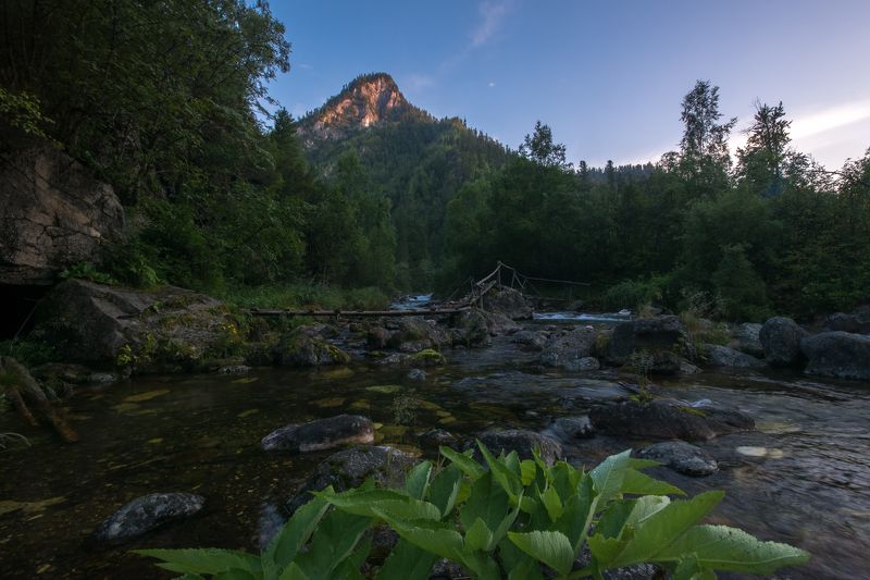 горы, хамар-дабан, рассвет, бабха, река Раннее утро на реке Бабха фото превью