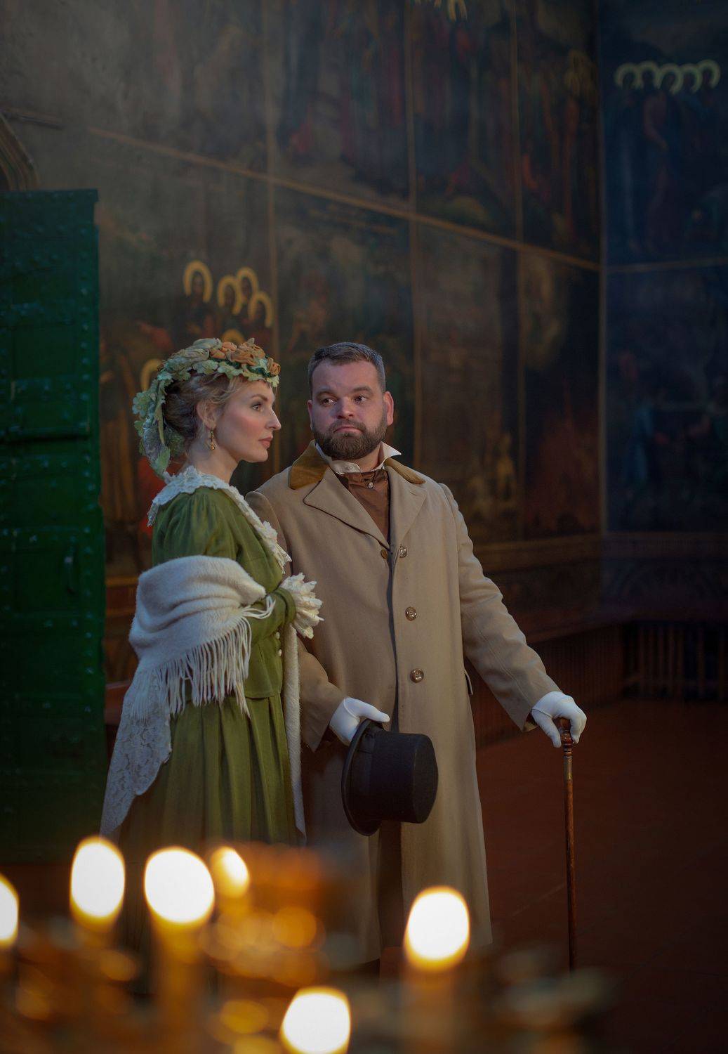 мужчина женщина храм свеча иконы история фотография прошлое  книга кино, Татьяна Шепелева