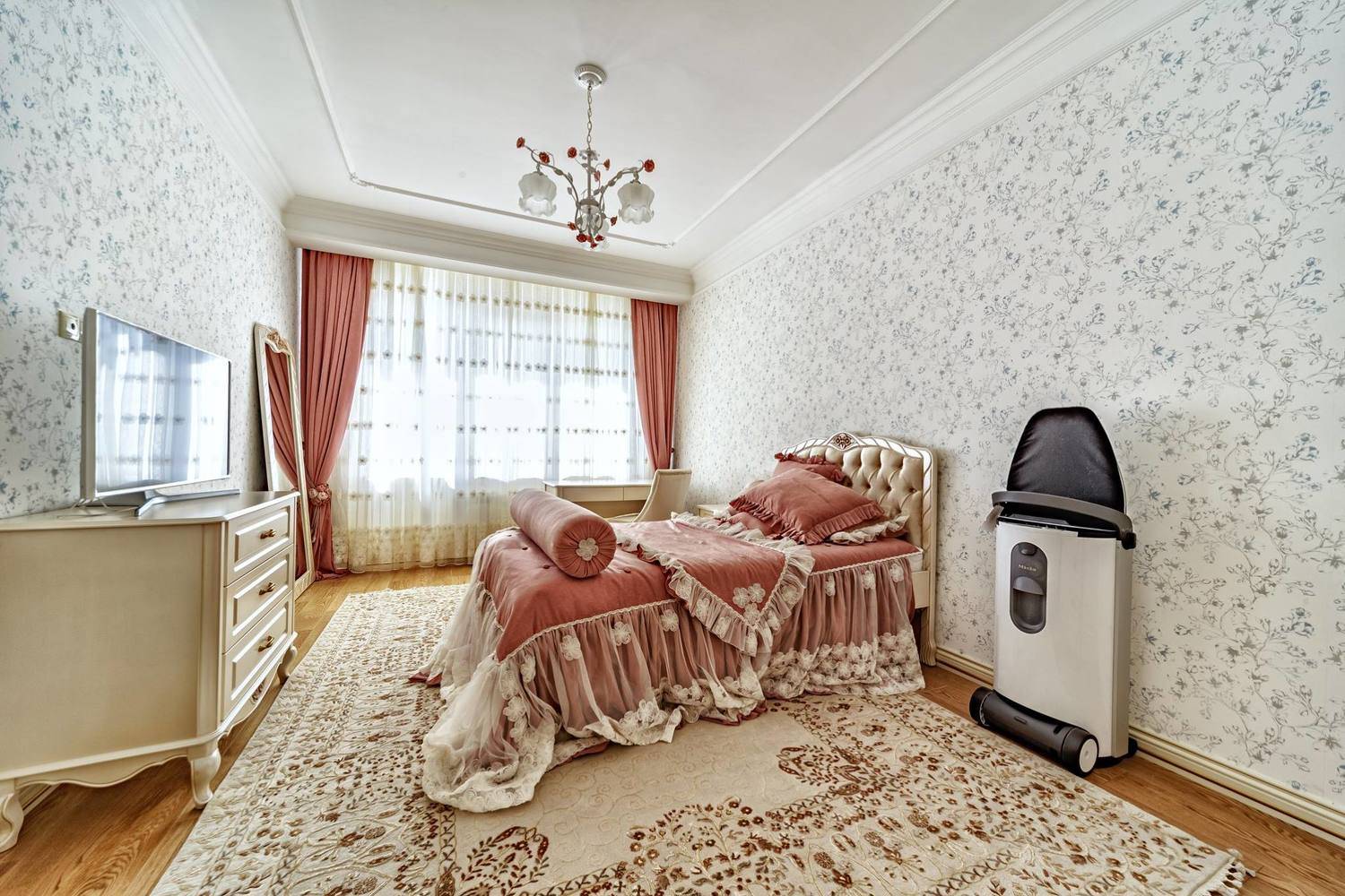 , Михаил Попов