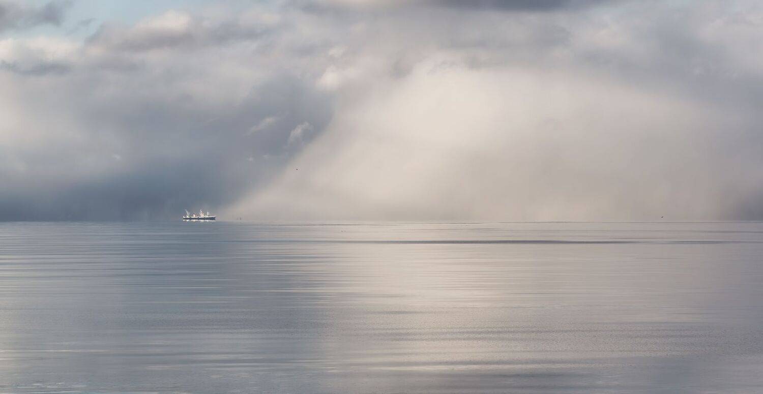 берингово море, штиль, судно, батм, туман, Евгений Паршуков
