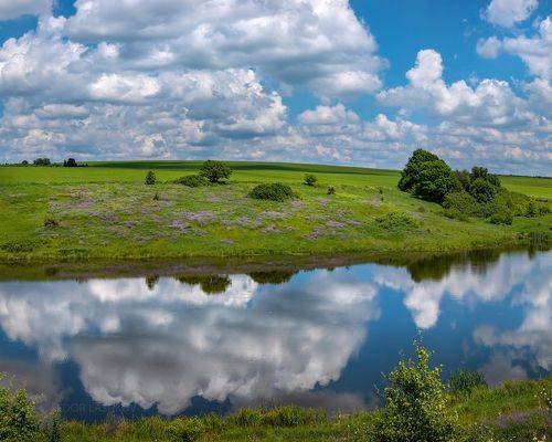 Облака в синеве