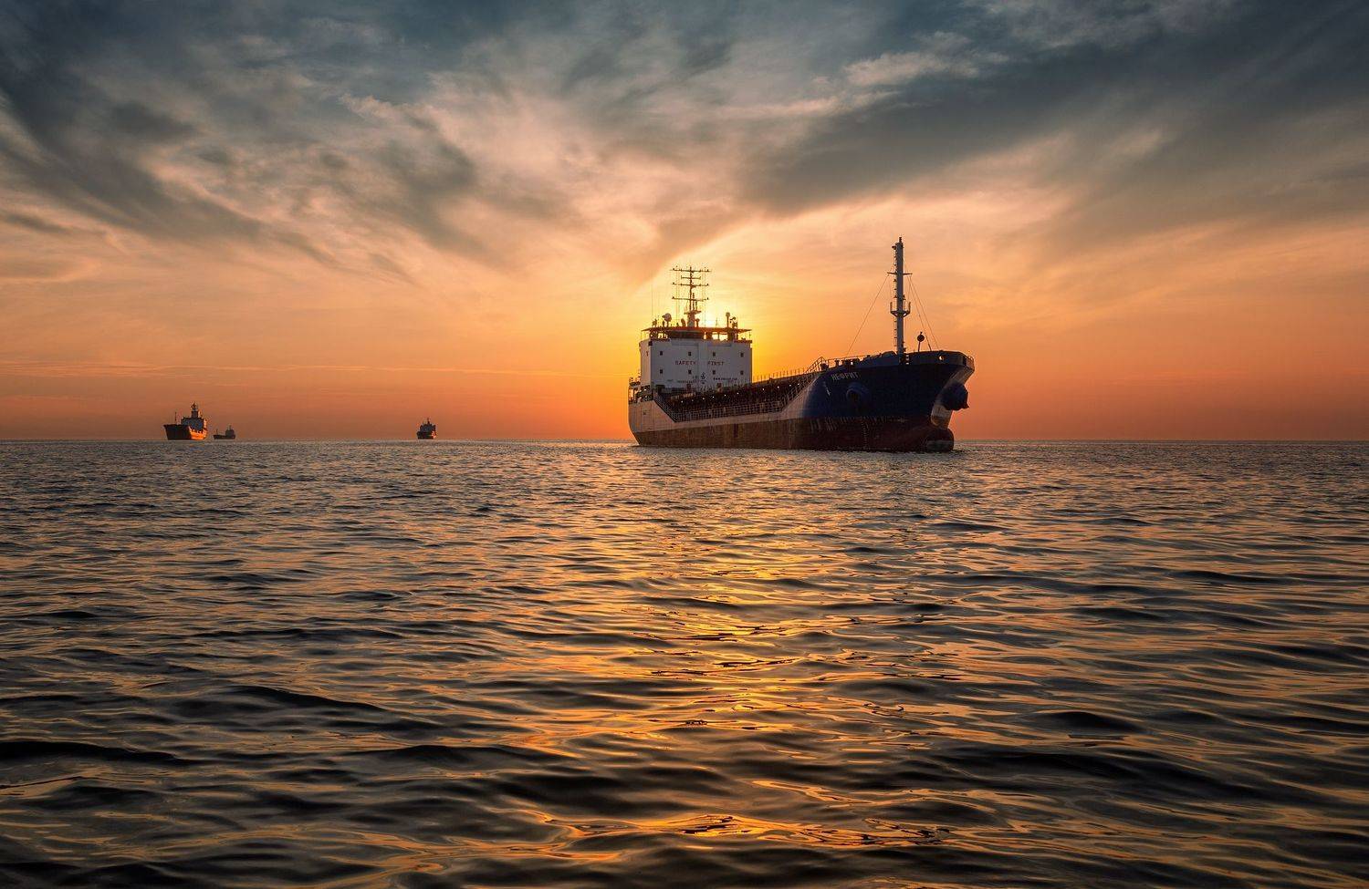 , Юрий Чернов