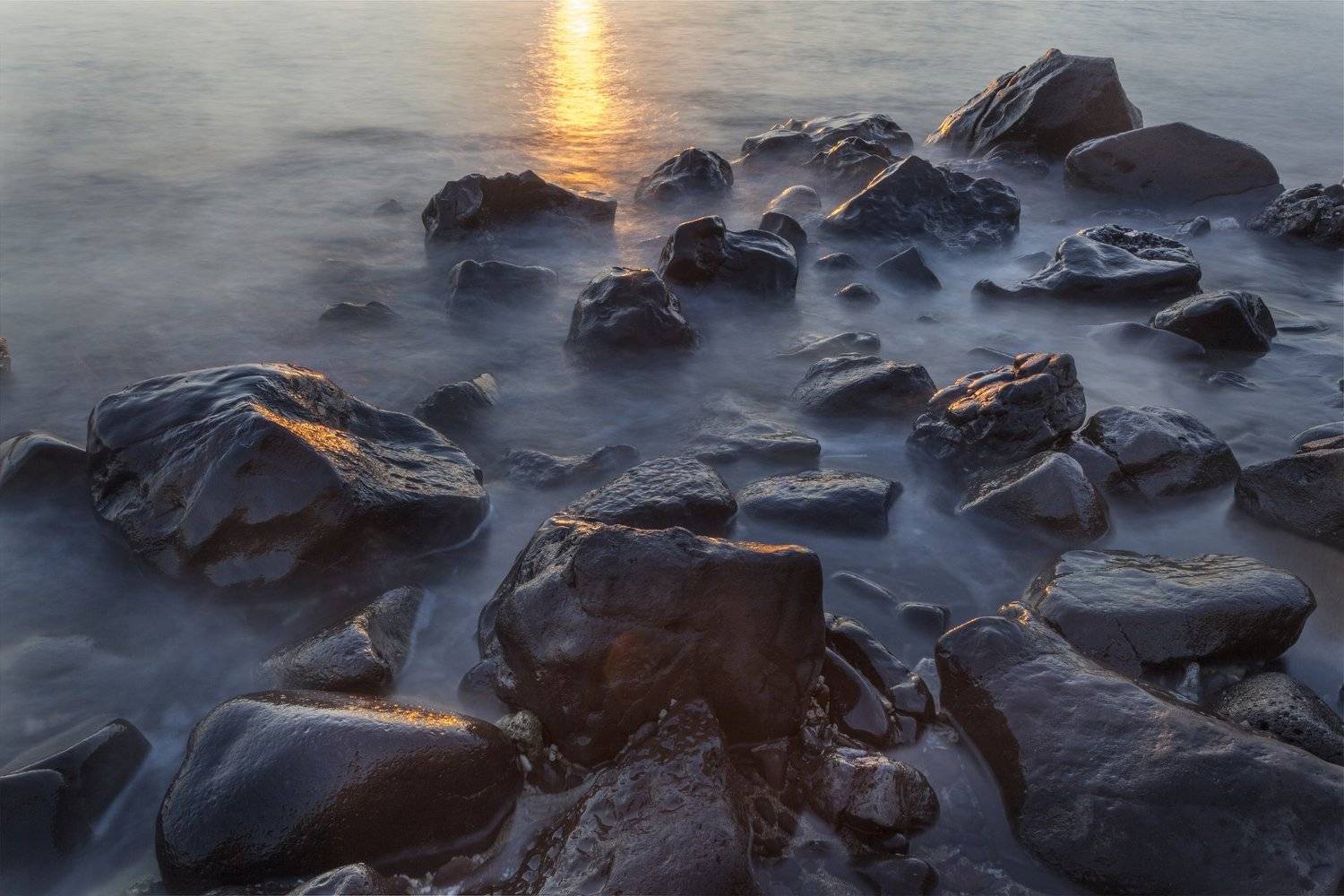 рассвет, камни, вода, океан, Амед, Бали, Индонезия, небо, облака, луч света, sunrise, sun ray, stone, water, waterscape, ocean, beach, Bali, Indonesia, Amed, Бали, Индонезия, Ольга Паршина