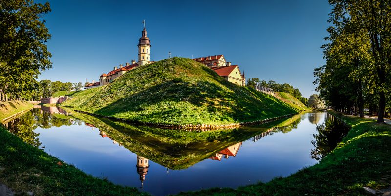Не́свижский за́мок фото превью
