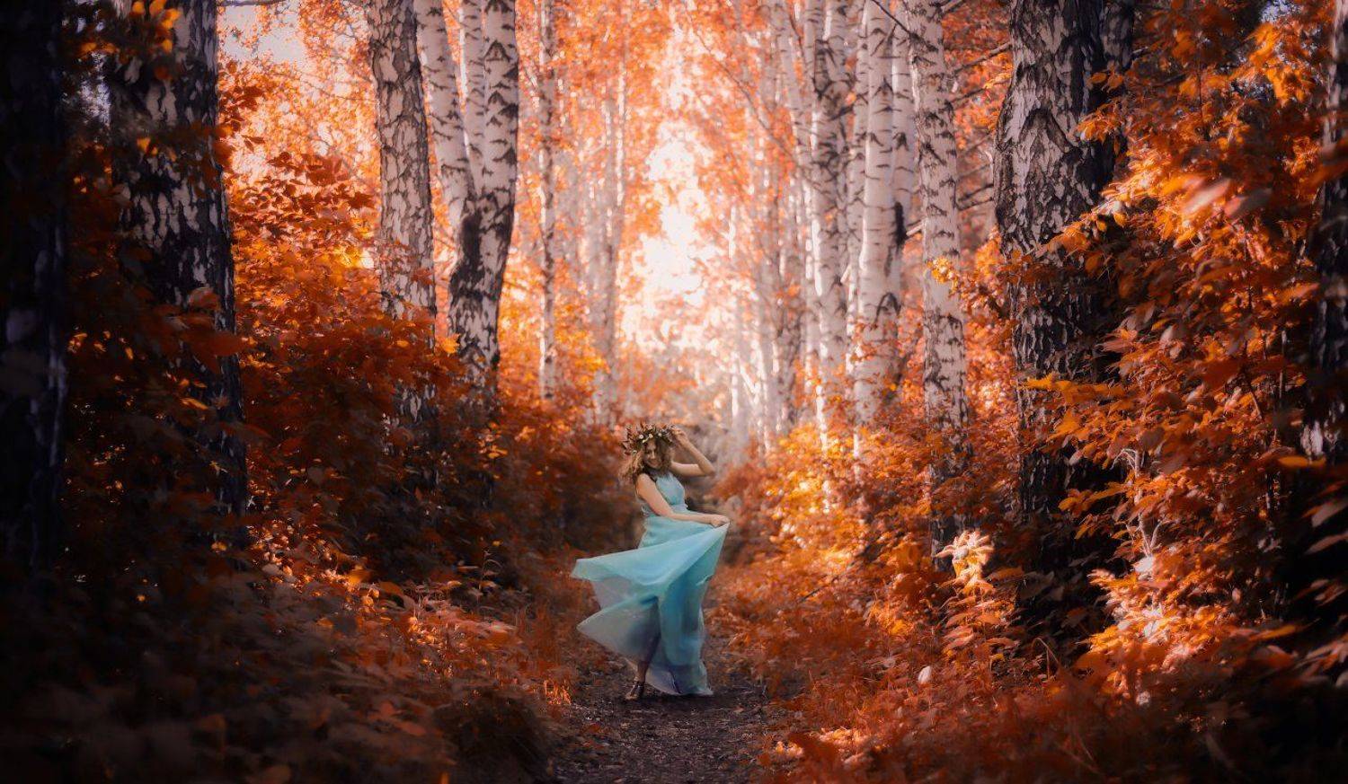 Береза, Девушка, Деревья, Закат, Красный, Лес, Мягкий свет, Оранжевый, Платье, Трава, Ольга Акулинина