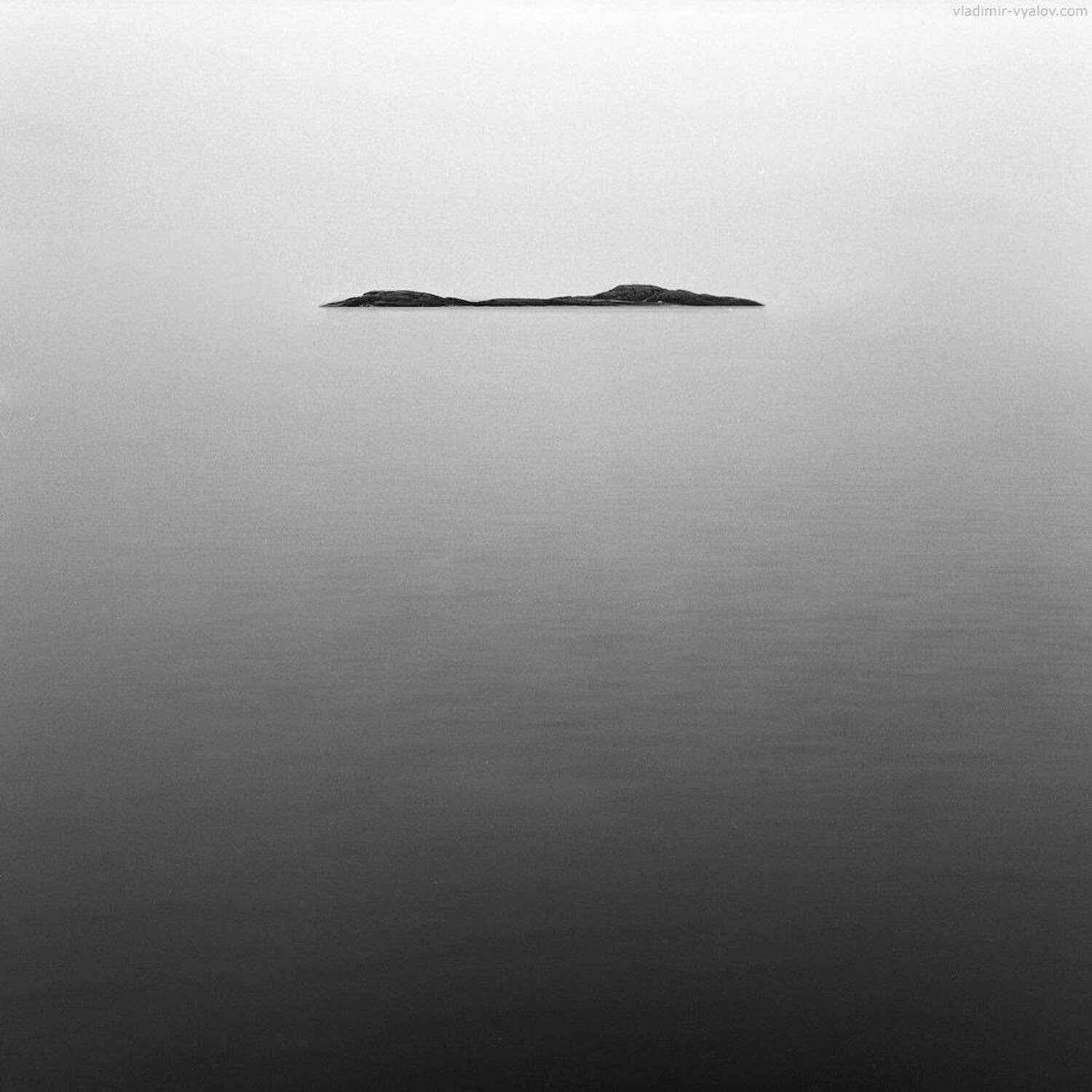 120, 6x6, acros, analog, black and white, bronica, film, fuji, fujifilm, island, karelia, lake, medium format, minimal, minimalism, russia, spring, square, water, пейзаж, путешествия, весна, север, карелия, озеро, остров, минимализм, пленка, чб, Владимир Вялов