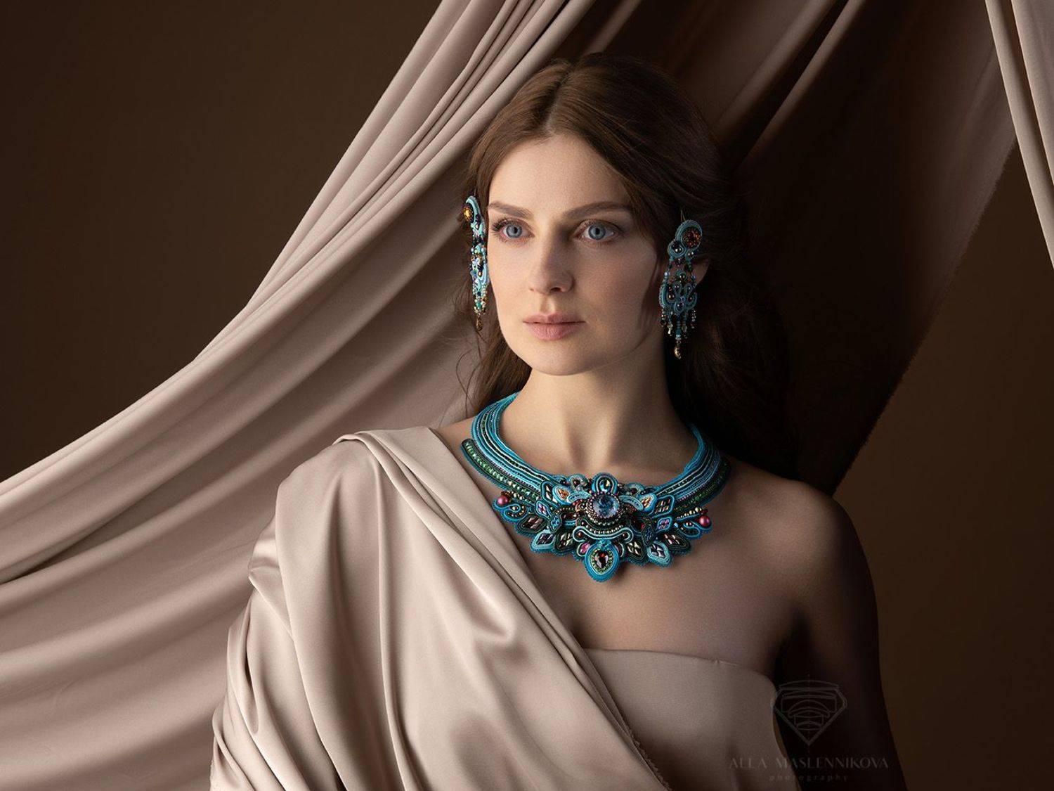 фото украшений, портрет, девушка, летящие драпировки, шелк, Алла Масленникова