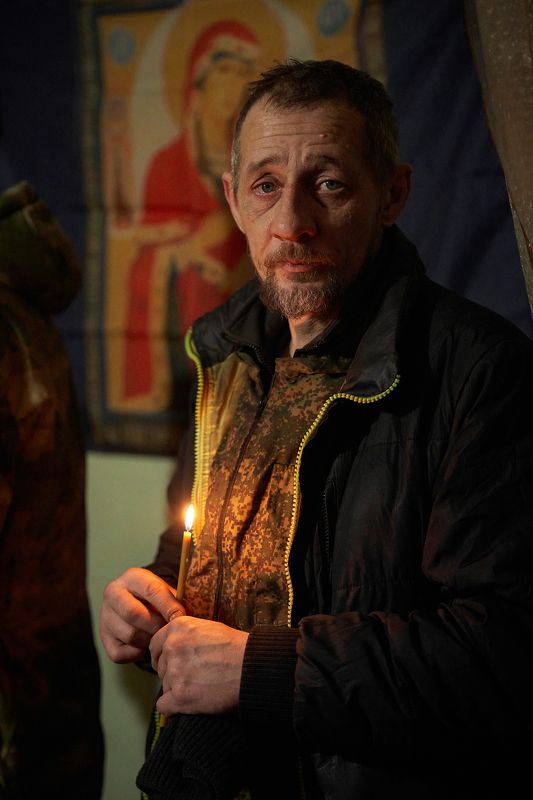 донецк, донбасс, днр, россия, фронт, сво, солдат, солдаты, концерт, скрипка, виолончель, икона, вера, православие, религия, свеча, Не бывает атеистов в окопах под огнем фото превью