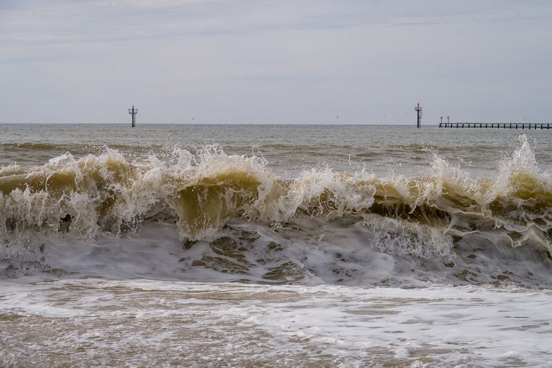 #waves #storm #littlehampton #westsussex #england #uk #nature #water #waterscape #coast #englishchannel # Waves... фото превью