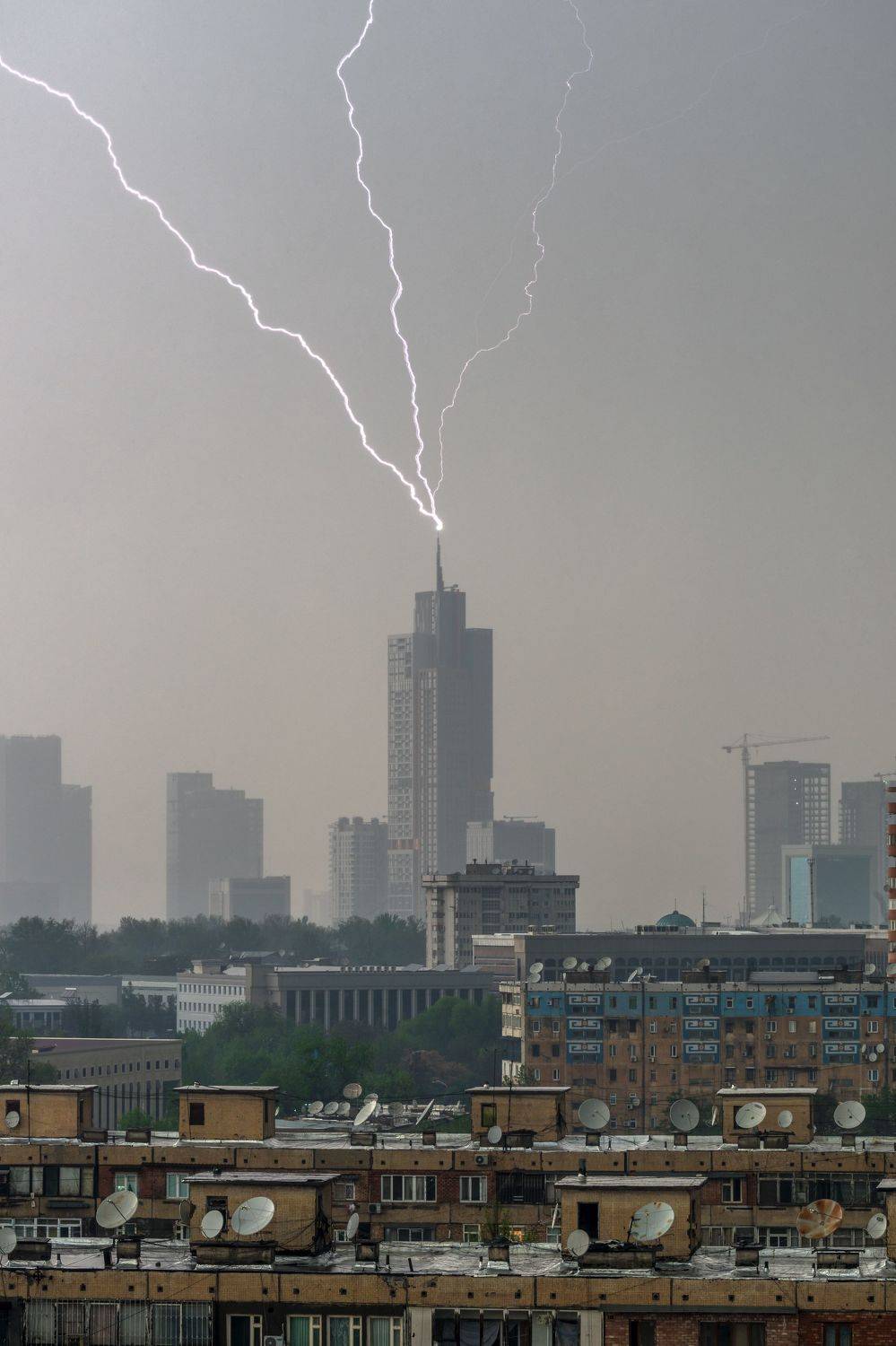 узбекистан, ташкент, молнии, гроза, архитектура, городскойпейзаж, город, Tsybenko Kirill
