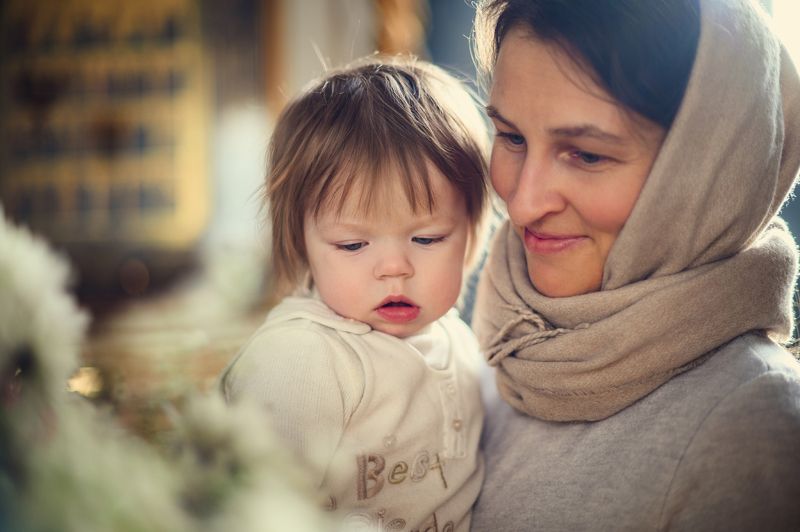 крещение, ребенок, храм, церковь, крещение ребенка, фотографии крещения Перед крещением фото превью