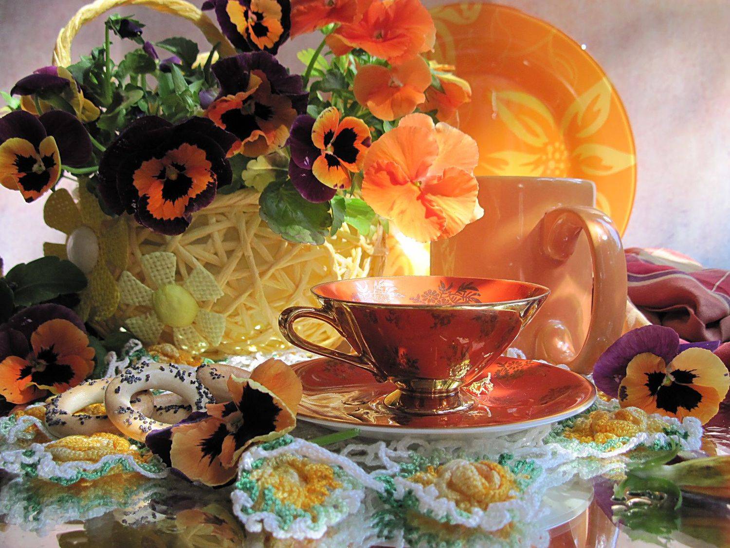 цветы, букет, анютины глазки, чайная пара, кружка, тарелка, сумочка, салфетка. косынка, Наталия Тихомирова