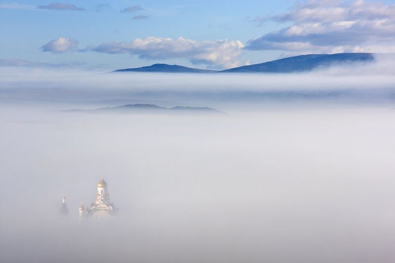 Над суетой фото превью